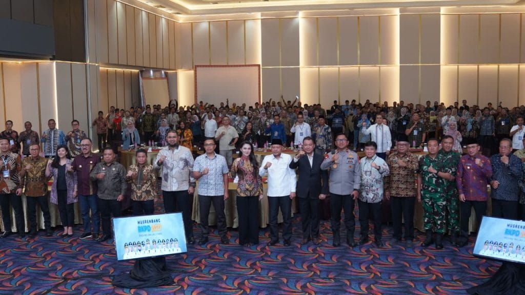 Bupati Piet Babua Hadiri Musrenbang Malut, Sherly Tjoanda Tekankan Konektivitas dan Pendidikan